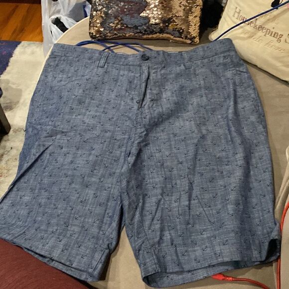 NWT Tommy Hilfiger mens shorts Straight Leg Flat Front Size 34 Inseam 9 inches - Picture 1 of 10
